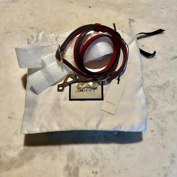 NWT!! ❤️ Gucci Hibiscus Red Bag/Phone Strap - Picture 7 of 8
